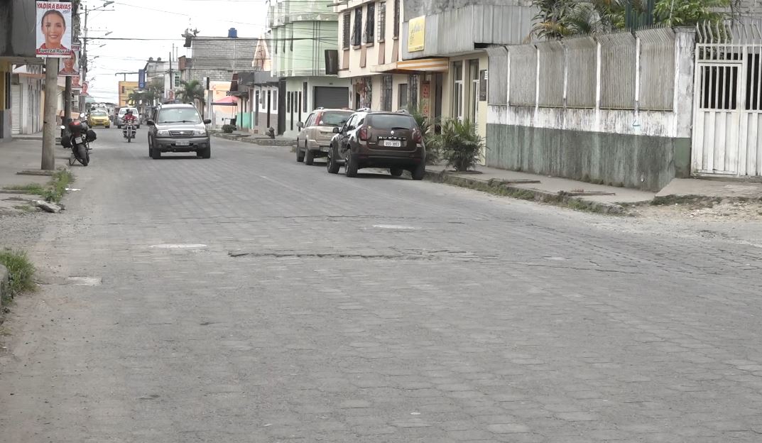 EL MAL ESTADO DE LA CALLE PASTAZA HA CAUSADO ACCIDENTES