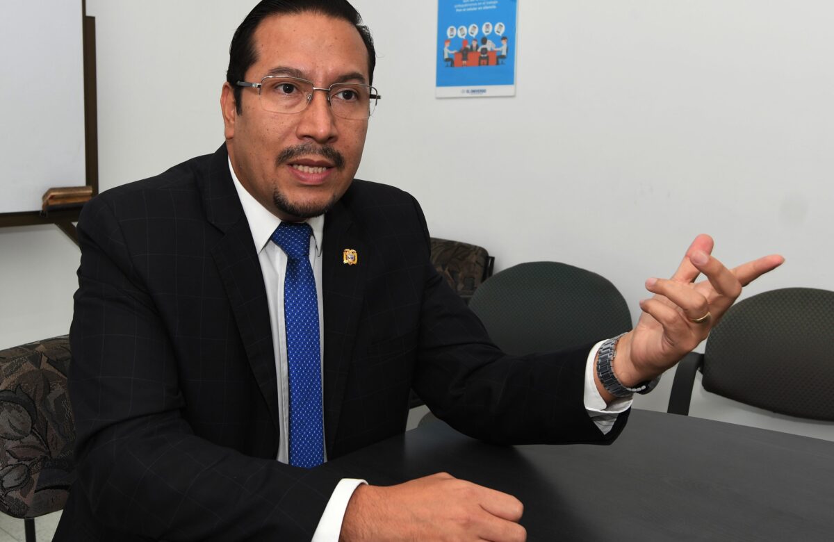 REEMPLAZOS DEL CPCCS NO PUEDEN TITULARIZARSE, SEGÚN ULLOA