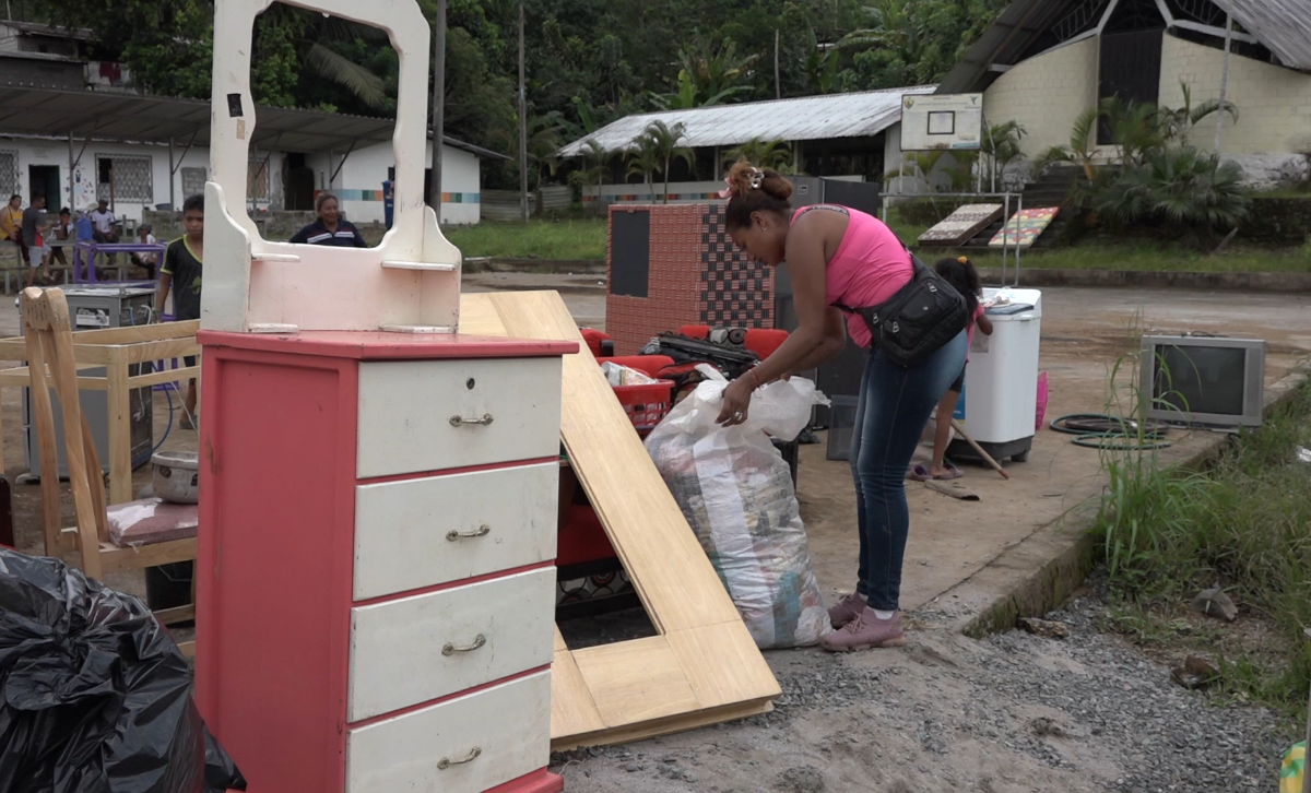EL DESBORDAMIENTO DEL RÍO BLANCO CAUSÓ FUERTES ESTRAGOS EN VARIAS VIVIENDAS DE VALLE HERMOSO