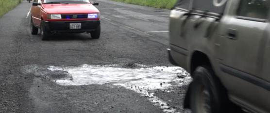 A PESAR DE LAS DECLARACIONES DE LAS AUTORIDADES SOBRE LA INTERVENCIÓN INMEDIATA DE LA VÍA LAS MERCEDES