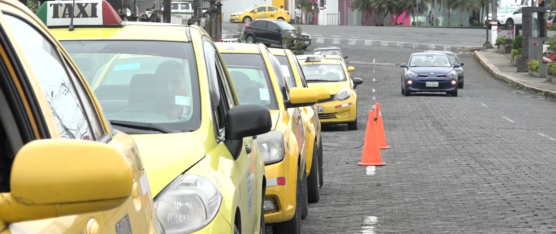EL CONCEJO MUNICIPAL DE SANTO DOMINGO EVALÚA SUBIR LA TARIFA BASE DE LOS TAXISTAS
