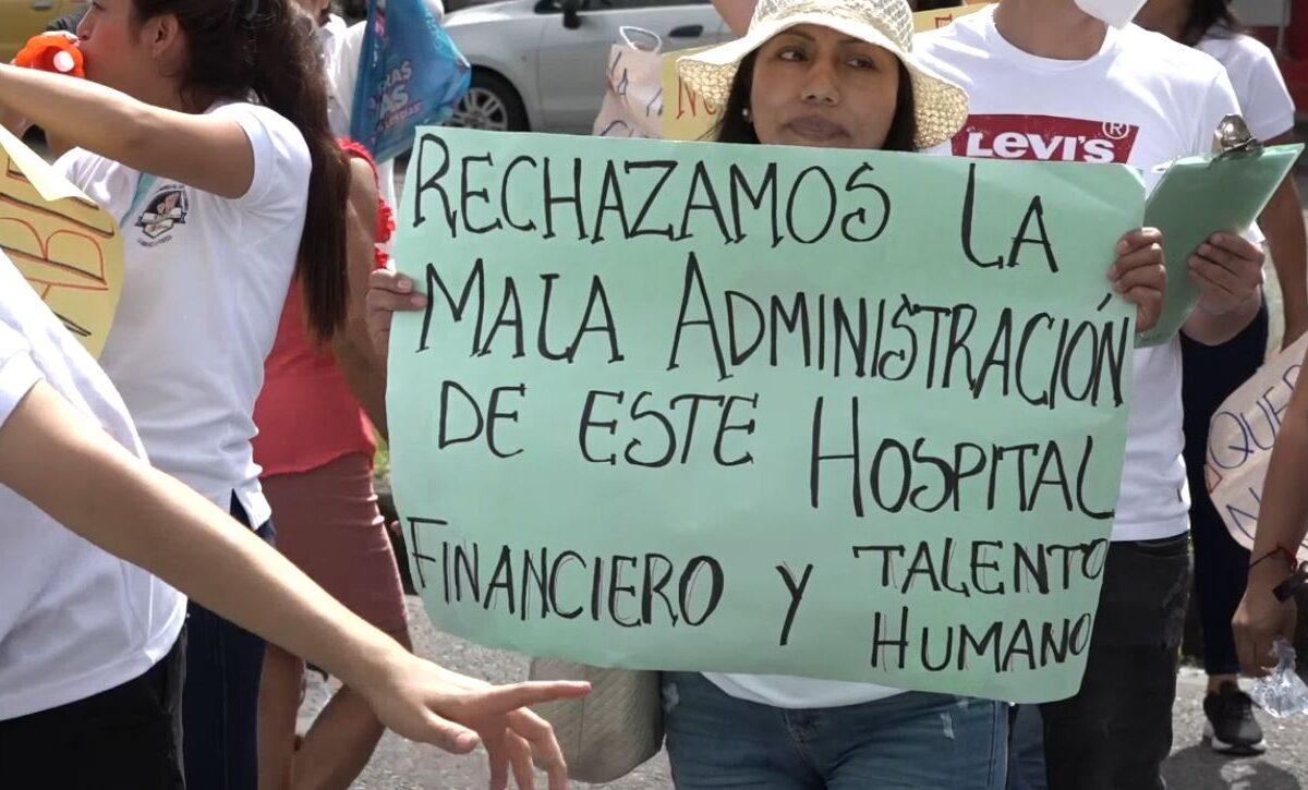 54 TRABAJADORES DE SALUD DEL HOSPITAL GENERAL SANTO DOMINGO EFECTUARON UN PLANTÓN