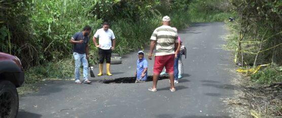 EN ESMERALDAS, LOS ESTRAGOS DEL INVIERNO PASARON FACTURA A LA VÍA LA UNIÓN – PLAYA DE MUERTO