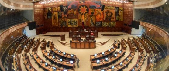 EXFUNCIONARIOS DE LA ASAMBLEA ENTREGAN BIENES Y ESPERAN SUS LIQUIDACIONES