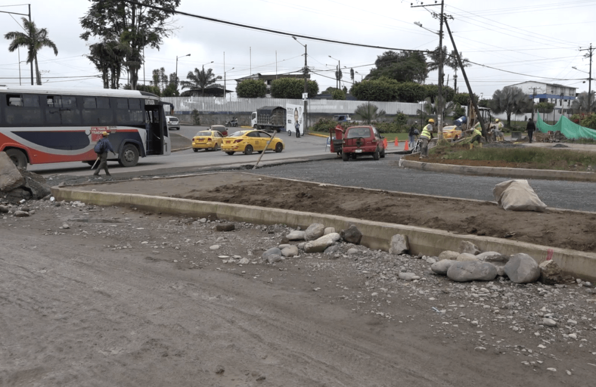 CONDUCTORES PIDEN QUE SE ACELERE LA AMPLIACIÓN DE LA CALLE EMILIO LORENZO STEHELE