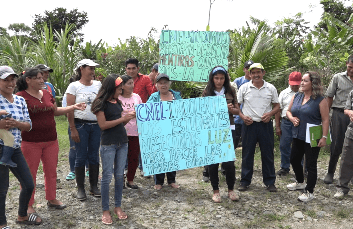 30 FAMILIAS DEL RECINTO LAS BALSAS NO CUENTAN CON EL SERVICIO DE ENERGÍA ELÉCTRICA