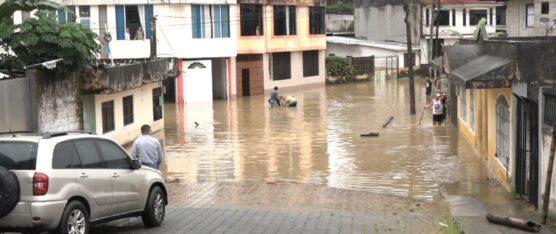 MÁS DE 10 EMERGENCIAS SE REPORTARON EN SANTO DOMINGO A CAUSA DEL FUERTE AGUACERO