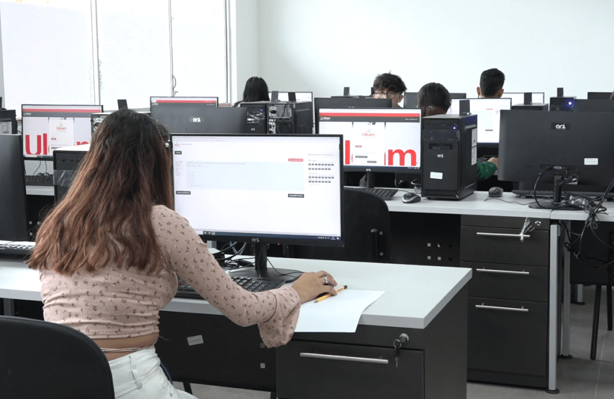 DEL 17 AL 30 DE JULIO LOS BACHILLERES PODRÁN SOLICITAR INGRESOS A UNIVERSIDADES ESTATALES EN ECUADOR