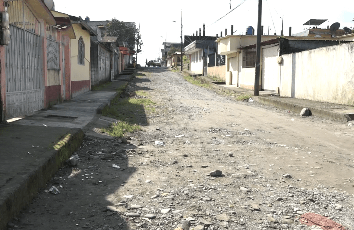 LA CALLE LLAMANES ESTÁ A PUNTO DE COLAPSAR