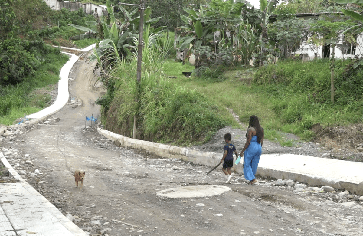 HAY MALESTAR Y PREOCUPACIÓN POR LOS TRABAJOS INCONCLUSOS EN LA COOPERATIVA LOS NARANJOS