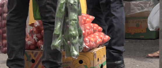 PESE A LOS CONTROLES SE SIGUEN ADQUIRIENDO LOS PRODUCTOS BÁSICOS A COSTOS ELEVADOS