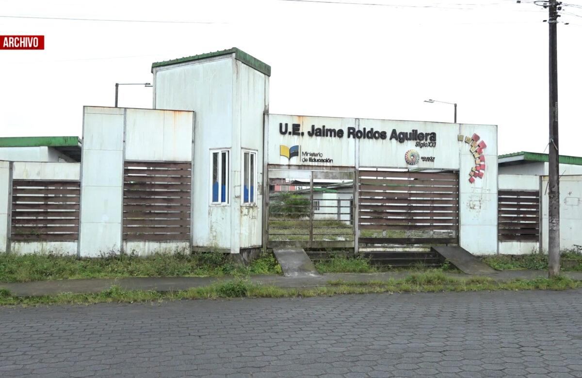 EDUCACIÓN PIDE INVESTIGAR EL DESMANTELAMIENTO DE LA U. E. JAIME ROLDÓS AGUILERA EN SANTO DOMINGO