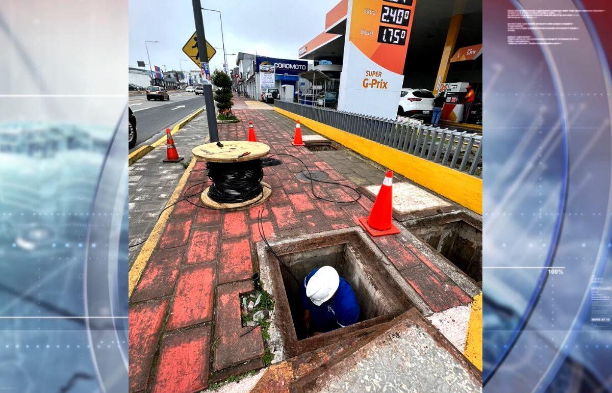 4 MIL METROS DE CABLE CONDUCTOR FUERON ROBADOS DEL SOTERRAMIENTO DE LA AV. QUITO