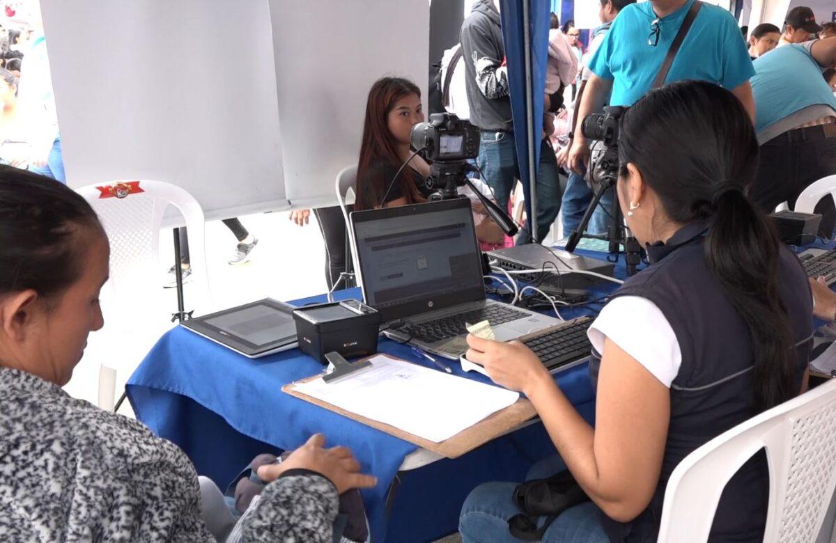 VARIAS INSTITUCIONES DEL ESTADO PARTICIPARON EN LA CARAVANA INFANCIA CON FUTURO EN SANTO DOMINGO