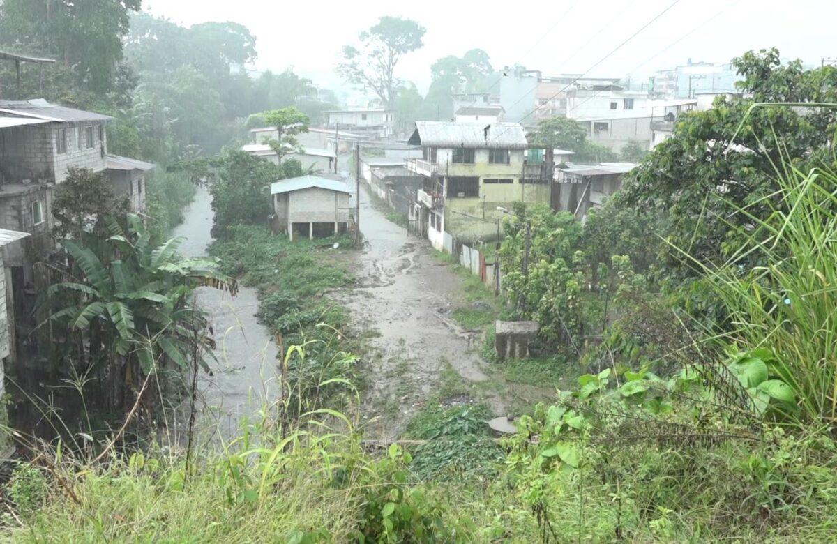 LA FUERTE LLUVIA DEL LUNES 31 DE JULIO CAUSÓ VARIAS INUNDACIONES EN SANTO DOMINGO