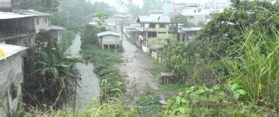 LA FUERTE LLUVIA DEL LUNES 31 DE JULIO CAUSÓ VARIAS INUNDACIONES EN SANTO DOMINGO