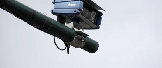 EMPEZARON A MULTAR LOS 26 FOTORROJOS QUE SE ENCUENTRAN EN EL BY PASS DE SANTO DOMINGO