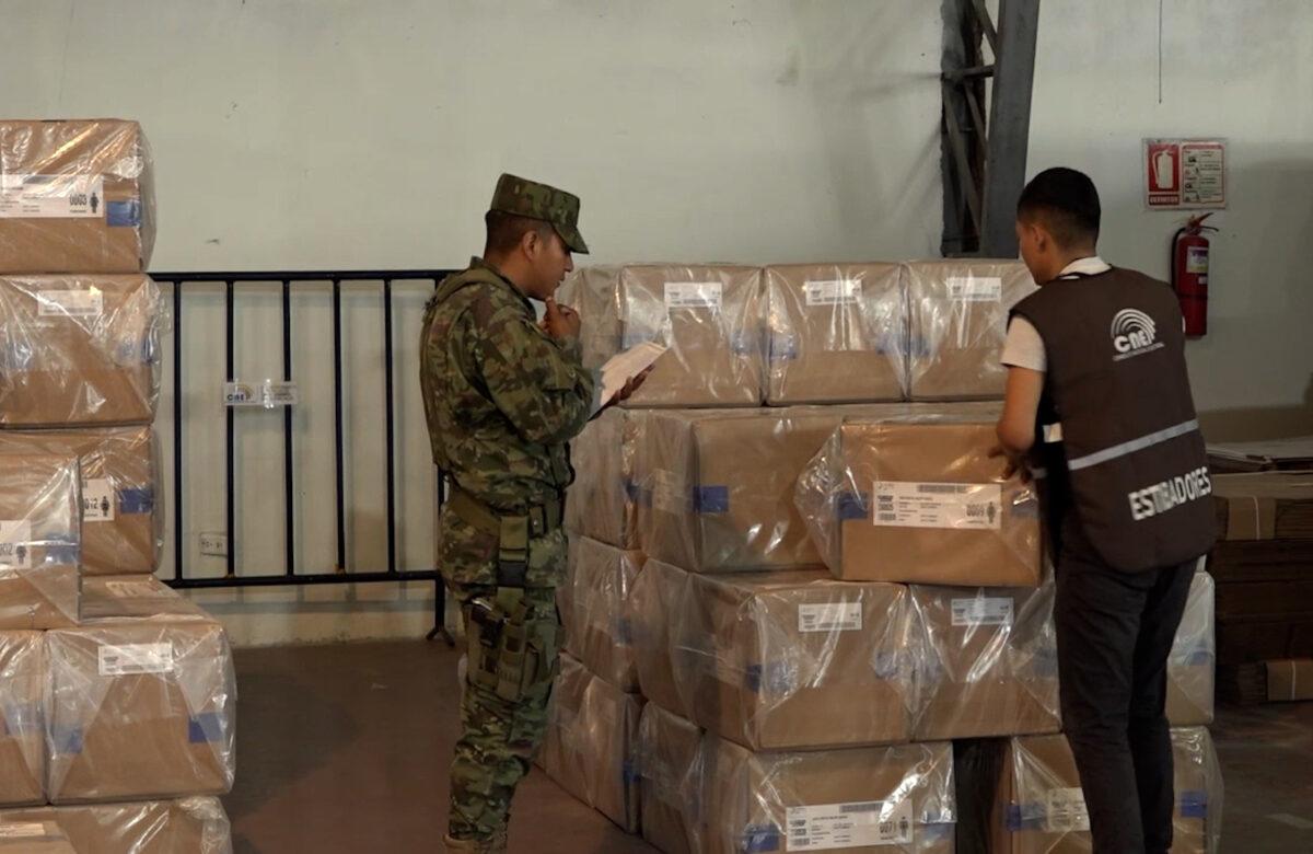 400 MILITARES ESTÁN DISTRIBUIDOS EN LOS 140 RECINTOS ELECTORALES EN SANTO DOMINGO DE LOS TSÁCHILAS