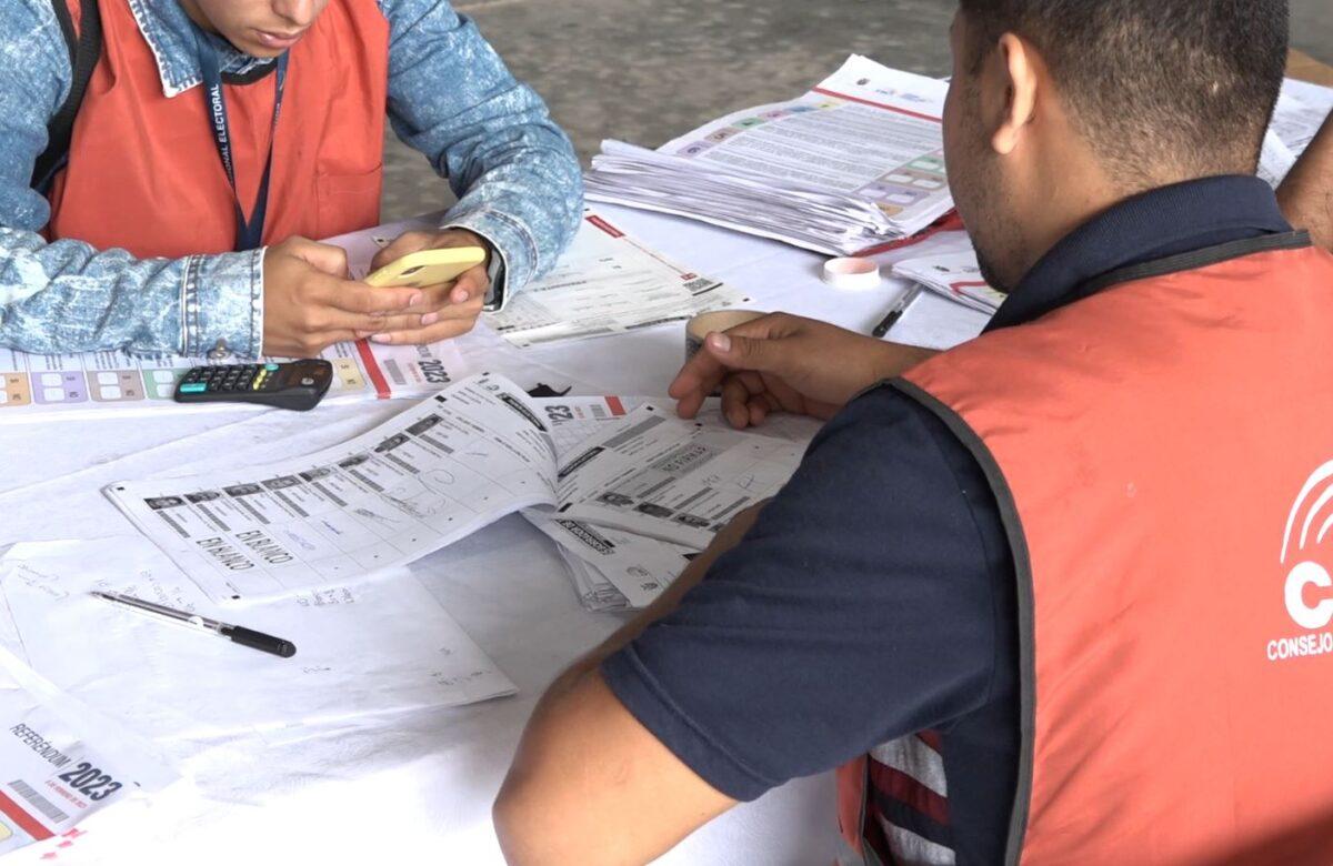 LAS ORGANIZACIONES POLÍTICAS ENCAMINAN SU APOYO A UNO DE LOS DOS PRESIDENCIABLES