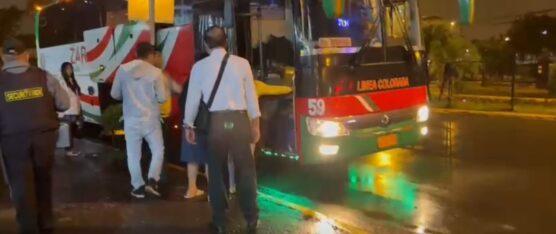 CIUDADANOS DENUNCIAN QUE LOS BUSES INTERPROVINCIALES NO INGRESAN HASTA LAS INSTALACIONES PARA RECOGER A LOS PASAJEROS