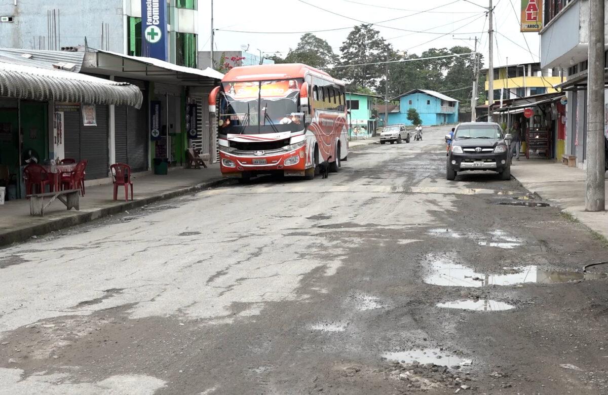 UMPECHICO: VÍAS EN MAL ESTADO Y PROLIFERACIÓN DE MOSQUITOS