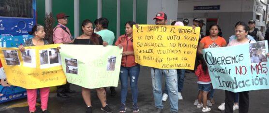 FAMILIAS AFECTADAS DEL BARRIO EL VERGEL ARRIBARON AL MUNICIPIO DE SANTO DOMINGO