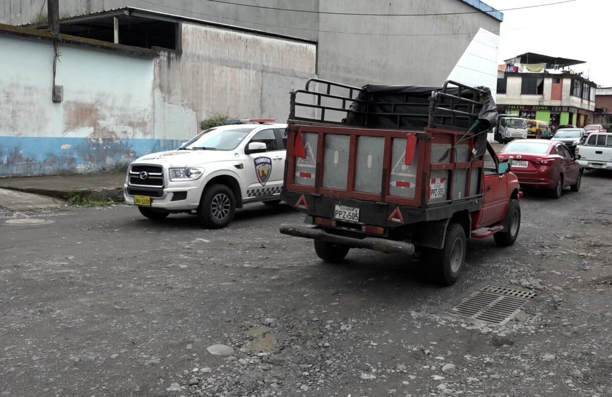 LA CALLE PEDRO VICENTE MALDONADO NO HA SIDO ARREGLADA EN SU TOTALIDAD