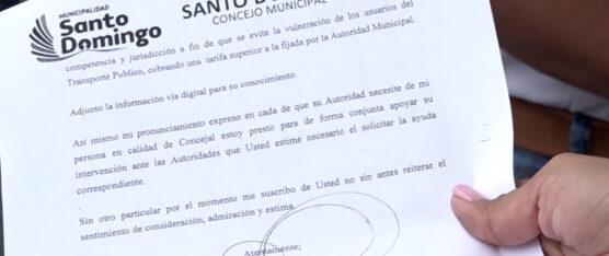 VARIOS CONCEJALES DE SANTO DOMINGO RECHAZARON LA DECISIÓN DE COBRAR $0,39 POR EL PASAJE URBANO