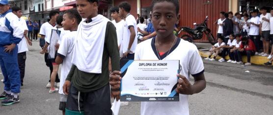 80 ESTUDIANTES PARTICIPARON EN EL FESTIVAL INTERCOLEGIAL “YO PARTICIPO POR MI COLEGIO LIBRE DE DROGAS”