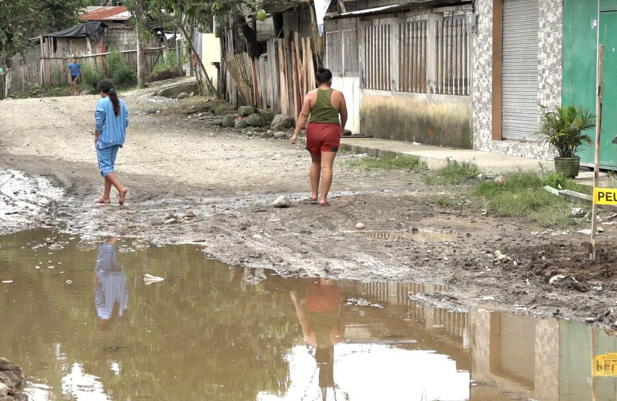 SANTO DOMINGO: 18 FAMILIAS AFECTADAS POR INUNDACIÓN EN EL BARRIO 9 DE OCTUBRE