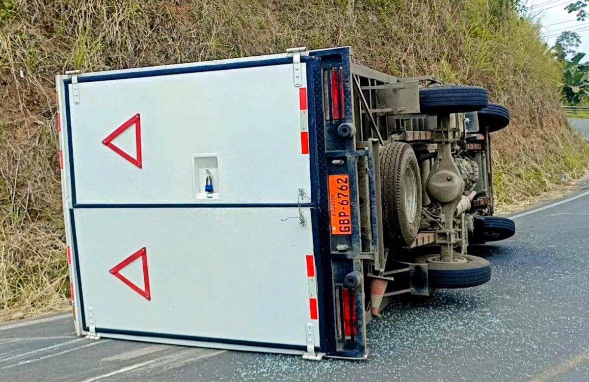 EN EL KM 3 DE LA VÍA A PLAN PILOTO SE REGISTRÓ UN ACCIDENTE DE TRÁNSITO