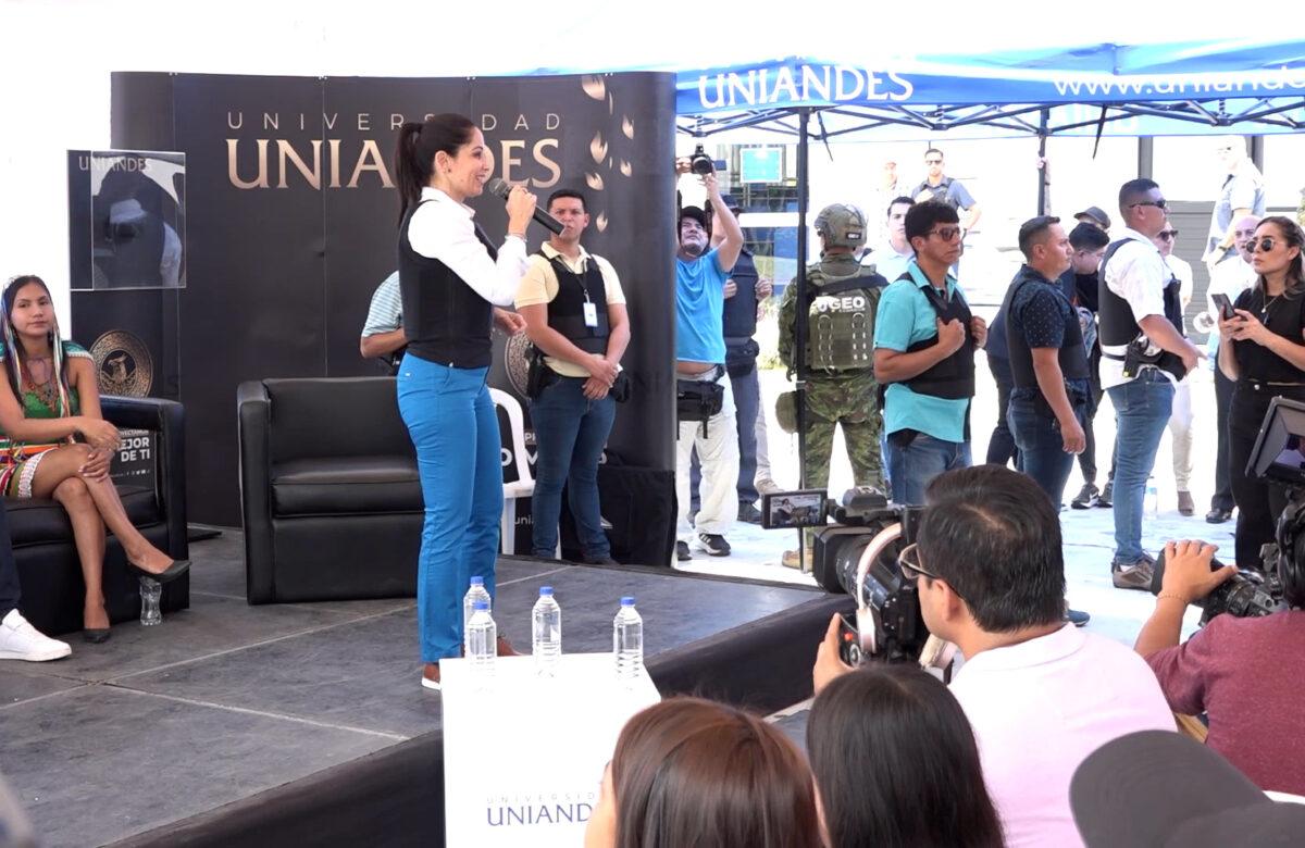 LUISA GONZÁLEZ ARRIBÓ A SANTO DOMINGO