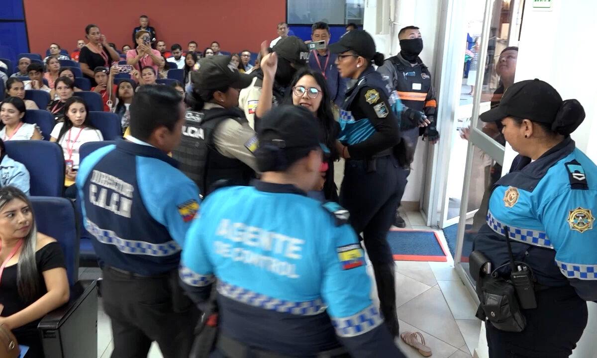 UNA VEZ MÁS NO SE TRATÓ EL ALZA DEL PASAJE URBANO EN EL CONCEJO MUNICIPAL DE SANTO DOMINGO