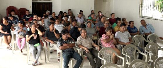 SESIONARON PARA PRESENTAR EL PROYECTO OTONGO A LOS MORADORES DE LA VÍA AVENTURA