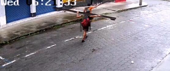 UN DELINCUENTE VULNERÓ LA SEGURIDAD DE UN LOCAL COMERCIAL EN LA AV. 29 DE MAYO