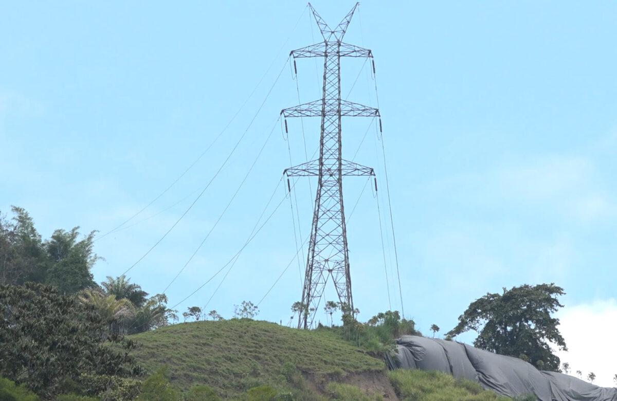 HAY PREOCUPACIÓN POR UNA GRIETA DE UNA HECTÁREA Y MEDIA QUE SE HA FORMADO EN ALLURIQUÍN