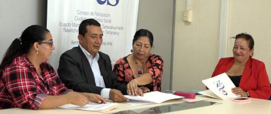 VEEDURÍA CIUDADANA ANALIZARÁ SI EL ALZA DEL PASAJE URBANO EN SANTO DOMINGO ES LEGAL