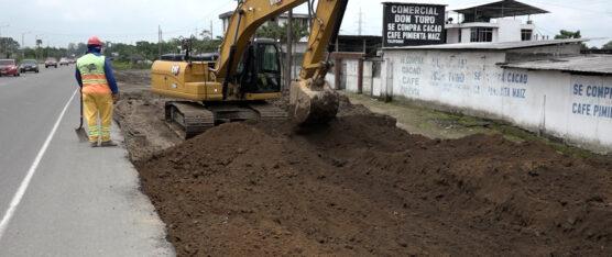 LA AMPLIACIÓN A 4 CARRILES DE LA VÍA SANTO DOMINGO BUENA FE AVANZA A PASO LENTO
