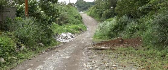 LA CALLE FRAKLIN PALLO SE HA CONVERTIDO EN UN BOTADERO CLANDESTINO EN SANTO DOMINGO