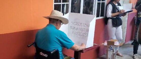 PERSONAS DE LA TERCERA EDAD Y CON DISCAPACIDAD SE BENEFICIARON DEL VOTO EN CASA EN SANTO DOMINGO