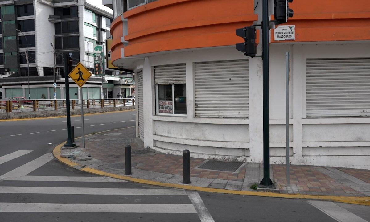EL COMERCIO EN EL SECTOR DEL PASO A DESNIVEL DE LA VIRGEN VA EN PICADA