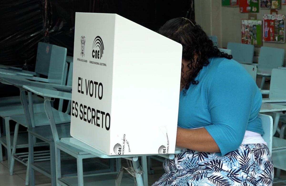 DANIEL NOBOA PROPUSO CONVOCAR A UNA CONSULTA POPULAR EN TEMAS ECONÓMICOS Y DE SEGURIDAD