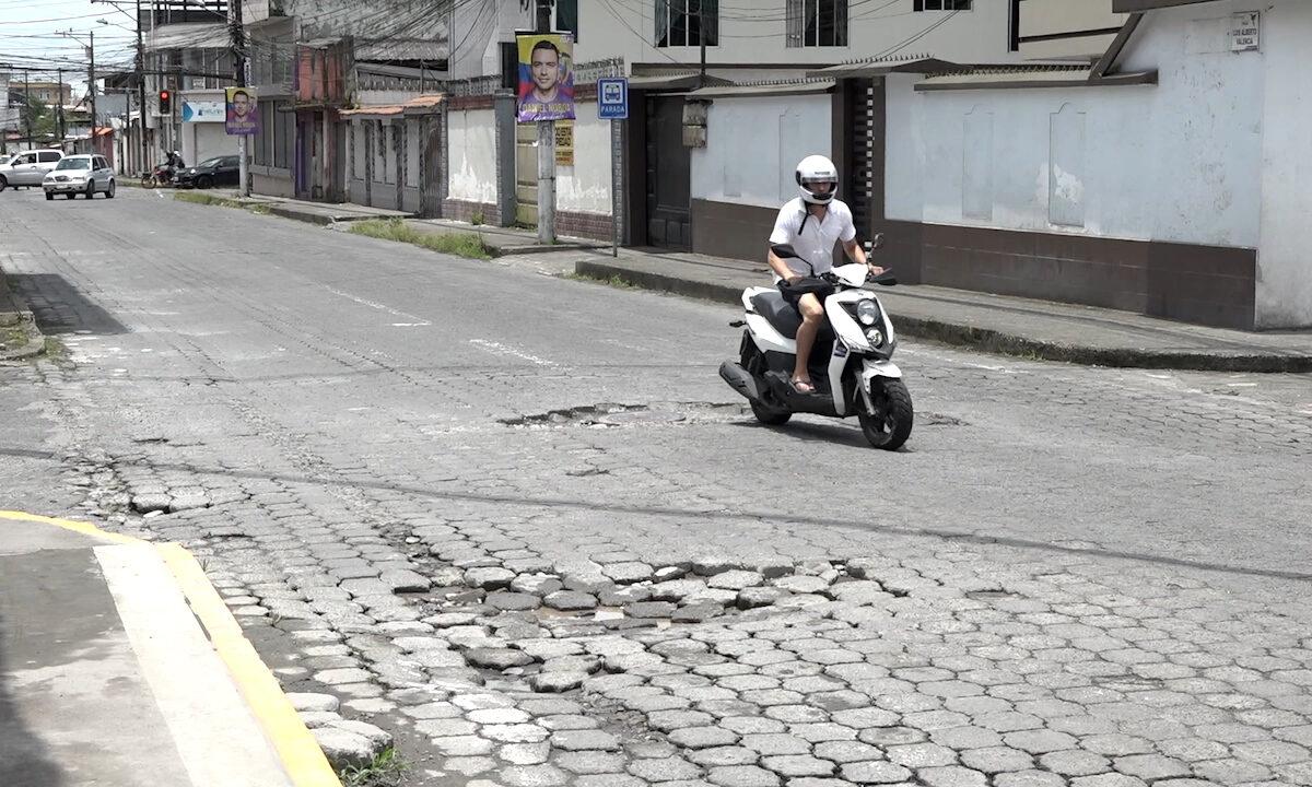 LAS CALLES PRINCIPALES DE LA COOPERATIVA LA COLEGIALA ESTÁN DETERIORADAS