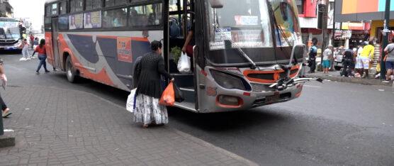 DIANA SALTOS PRESENTÓ UNA PROPUESTA DE ORDENANZA ANTE EL ALZA DE LOS PASAJES EN SANTO DOMINGO