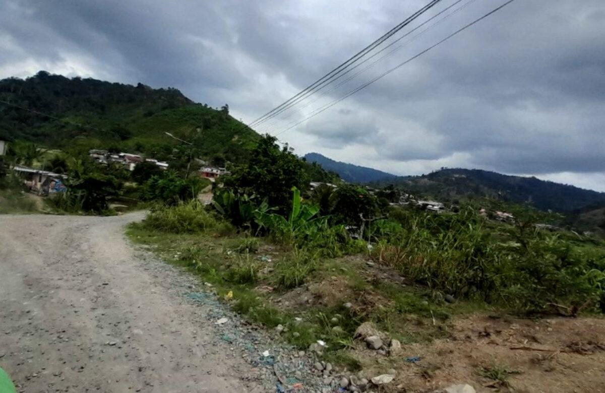 MORADORES Y DIRIGENTES DE LA PARROQUIA CUBE ESTÁN A LA ESPERA DE OBRAS VIALES