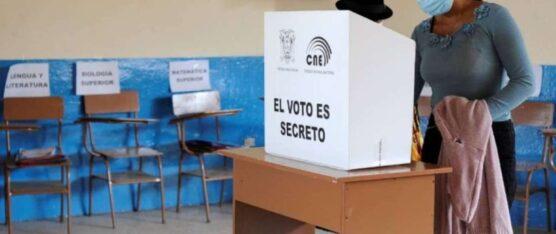 CONSULTA POPULAR PROPUESTA POR EL PRESIDENTE NOBOA