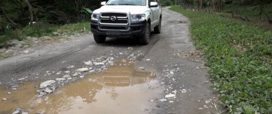 MORADORES DE FLOR DEL VALLE SOLICITAN ATENCIÓN A LA PREFECTURA