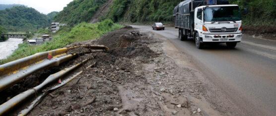 TRANSPORTISTAS PERJUDICADOS POR EL CIERRE DE LA VÍA ALÓAG