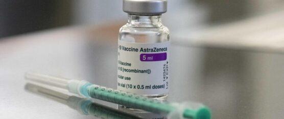 ASTRAZENECA ADMITIÓ QUE SU VACUNA CONTRA EL COVID-19 PUEDE PROVOCAR EFECTOS SECUNDARIOS