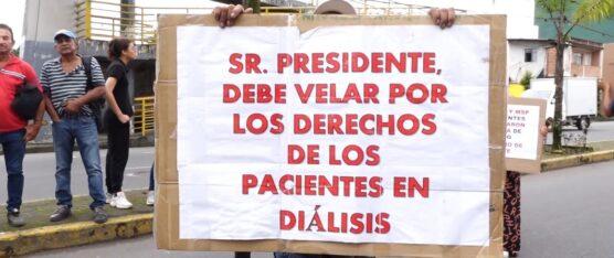 EXIGEN EL PAGO DE DEUDAS A DIALIZADORAS PARA CONTINUAR CON SUS TRATAMIENTOS